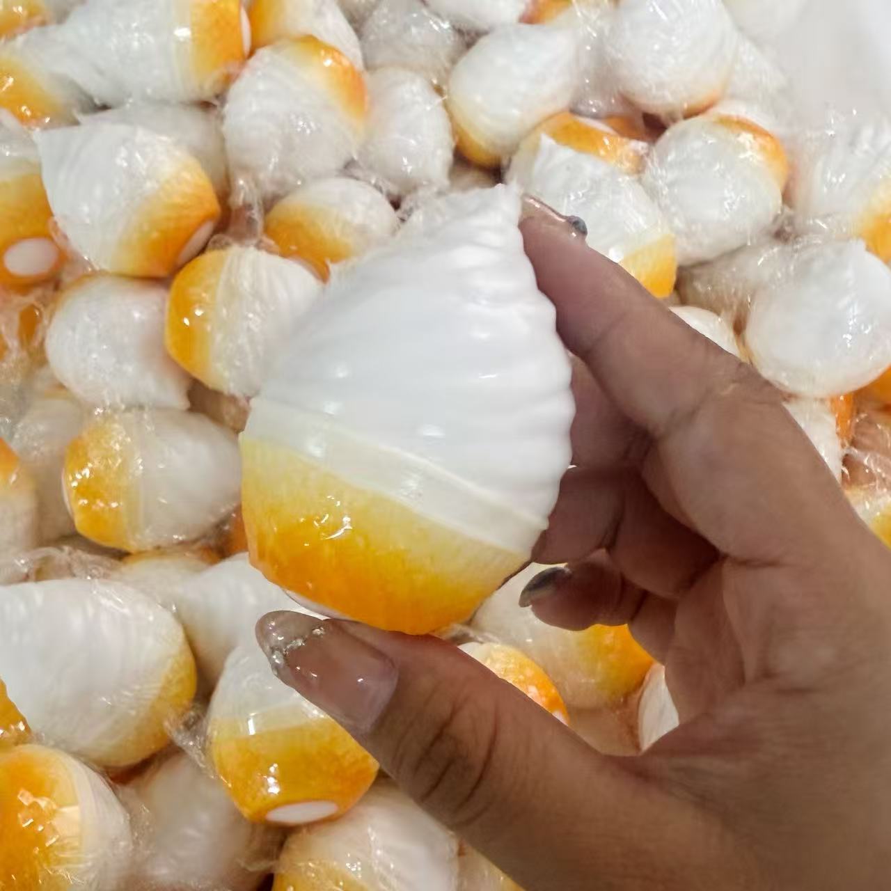 New Crispy Cone Ice Cream Hand - Candle Shop 评论和价格