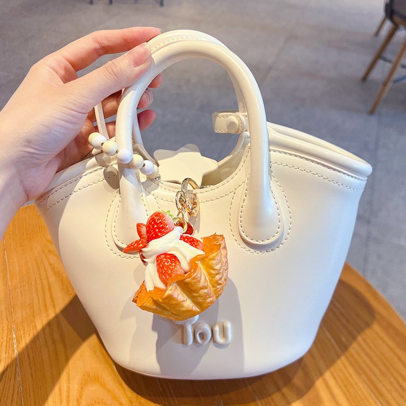 Creative PU Strawberry Egg Tar - Candle Shop 评论和价格